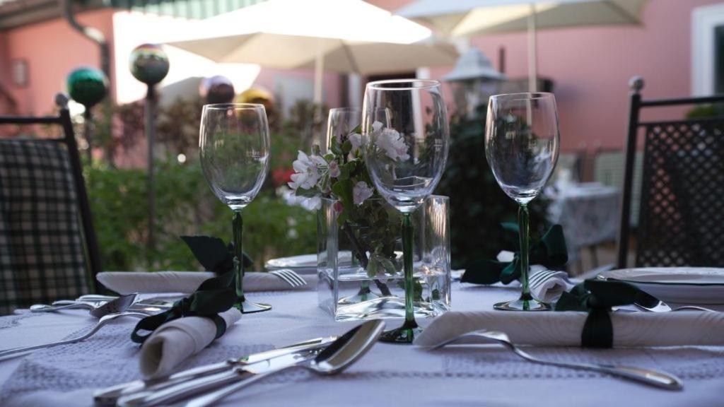 Gasthof Jaegerwirt Hotel Au an der Donau Bagian luar foto